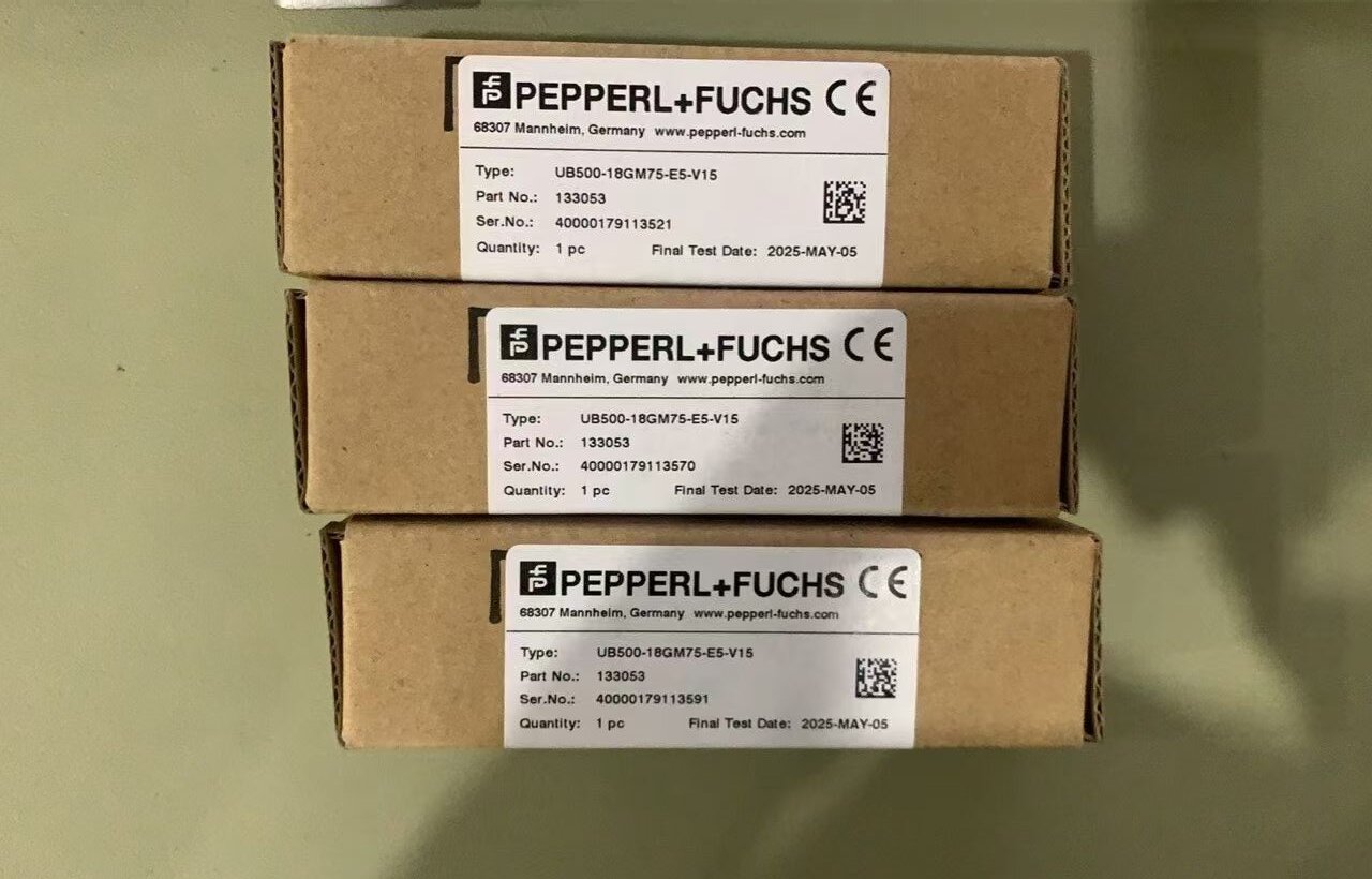 p+f UB500-18GM75-E5-V15