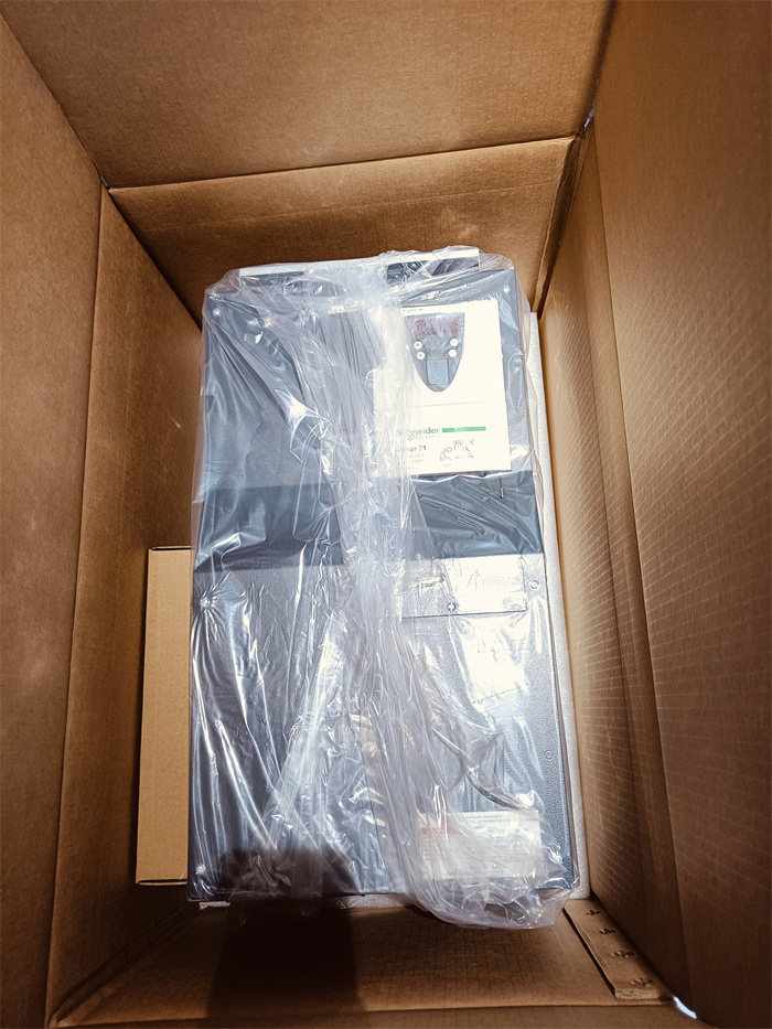 Schneider ATV71HD55N4Z