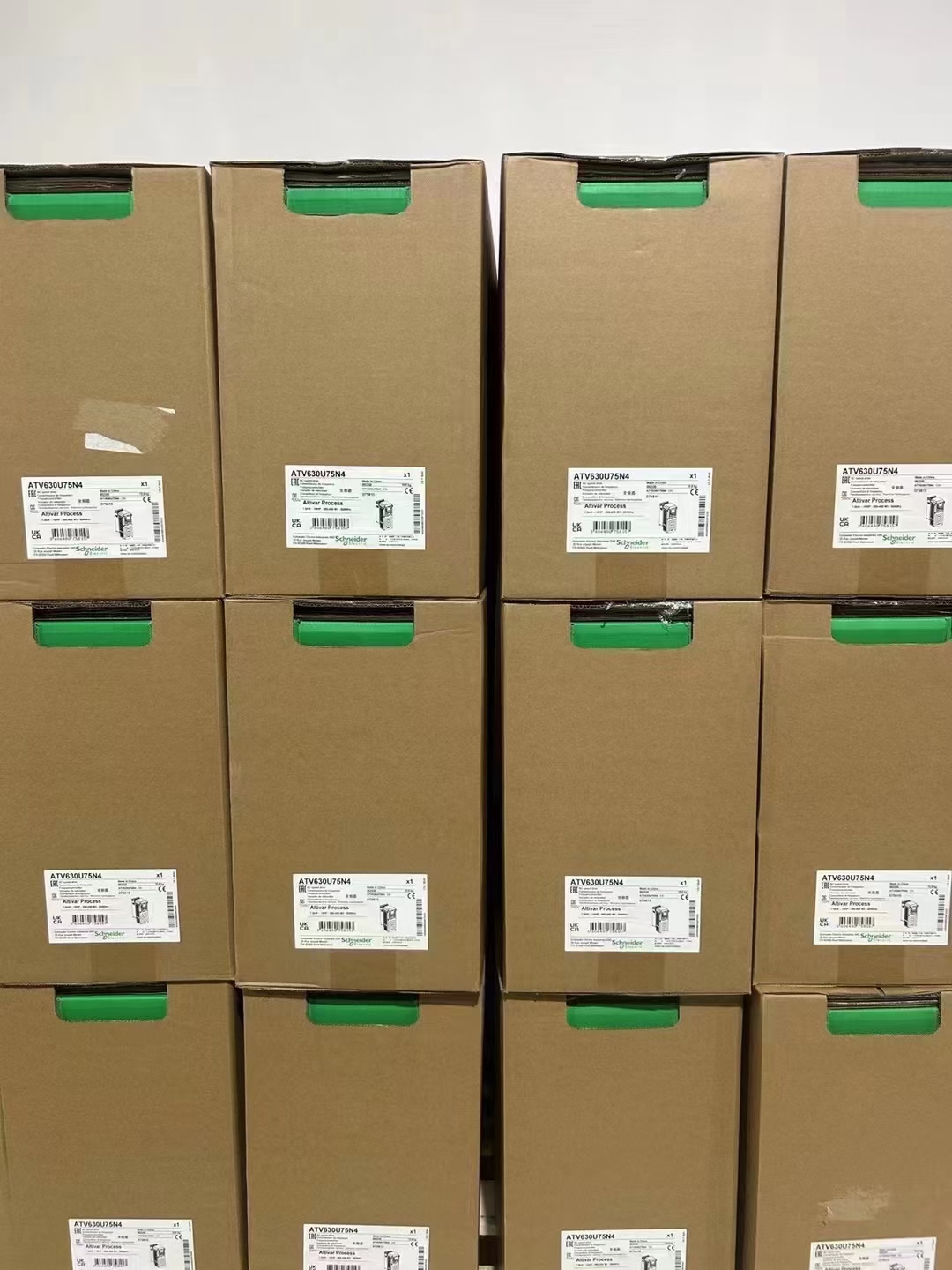 Schneider ATV630U75N4