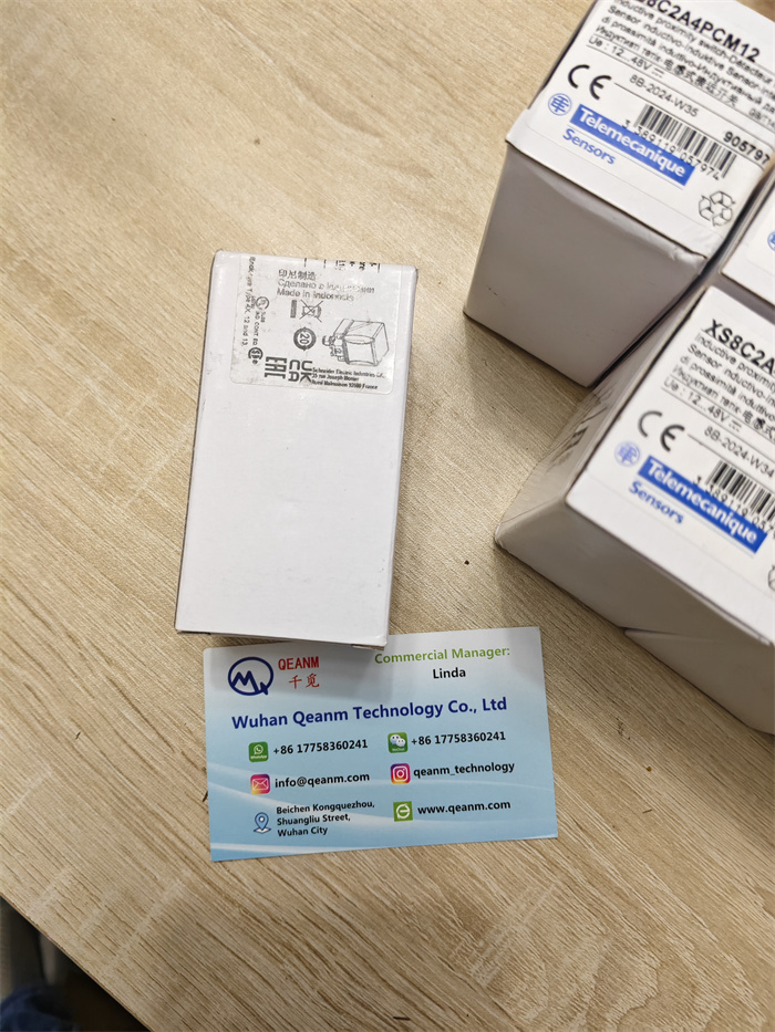 Schneider XS8C2A4PCM12 Schneider XS8C2A4PCM12