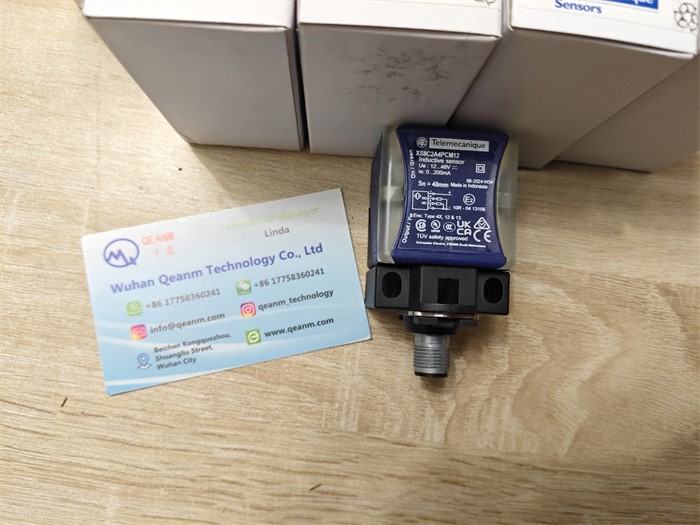 Schneider XS8C2A4PCM12 Schneider XS8C2A4PCM12