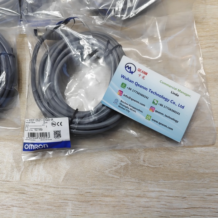 OMRON XS2F-D521-DG0-A