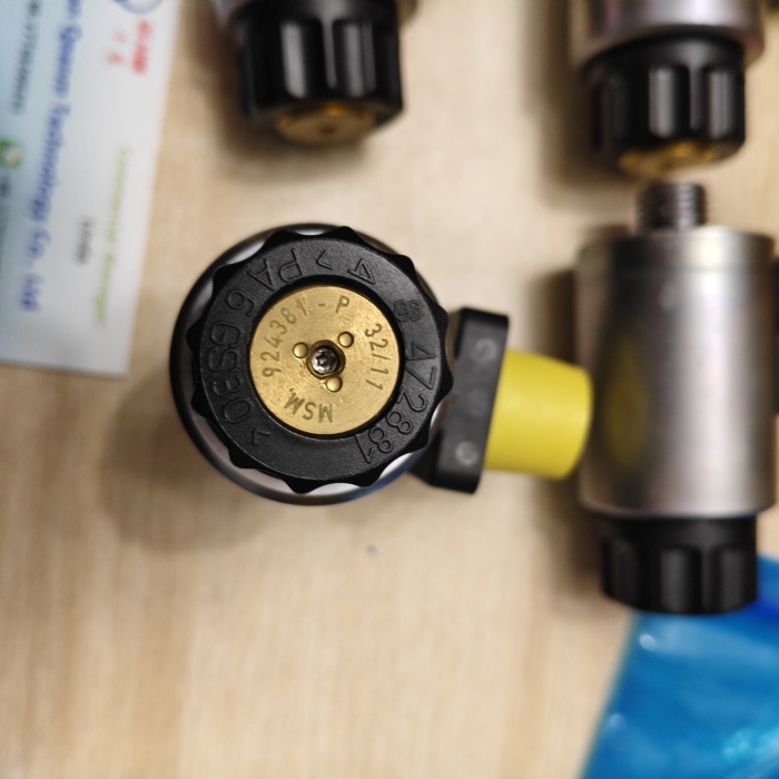 Rexroth solenoid valve R902602647 Rexroth solenoid valve R902602647